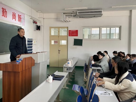 学校党委副书记李大华同志到马克思主义学院指导工作